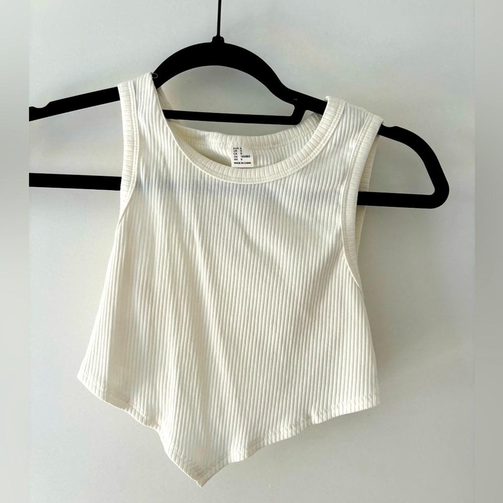 White crop top never wore too small